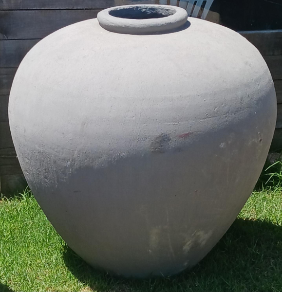Large Display Pots